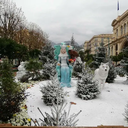 Le Cernuschi Rdc Apartment